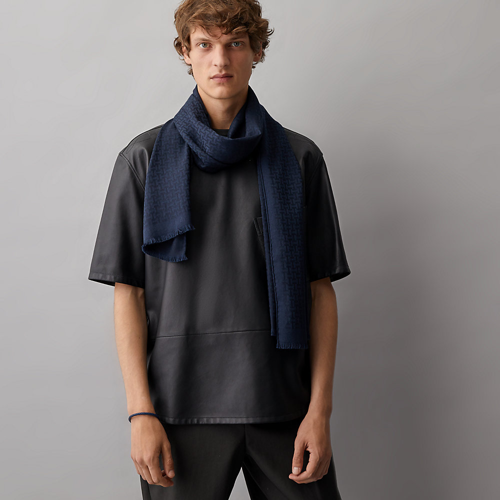 Upside Down Jacquard muffler | Hermès Singapore